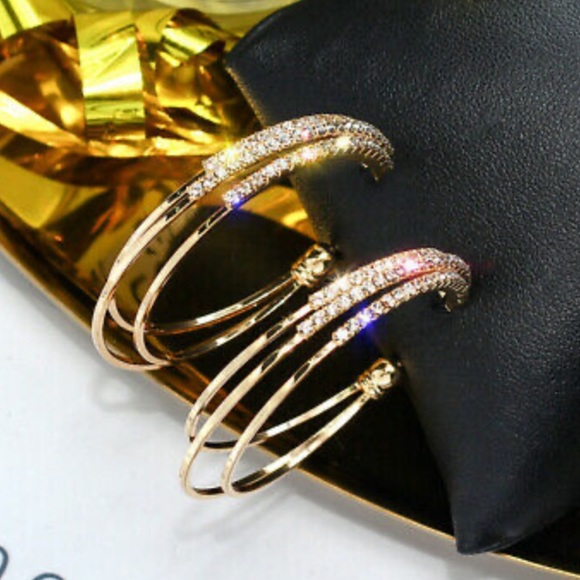 Jewelry - NEW 18k Gold Plated Hoop Earrings